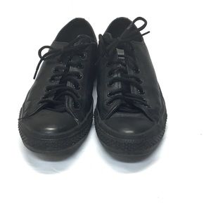 Converse all black leather low top
